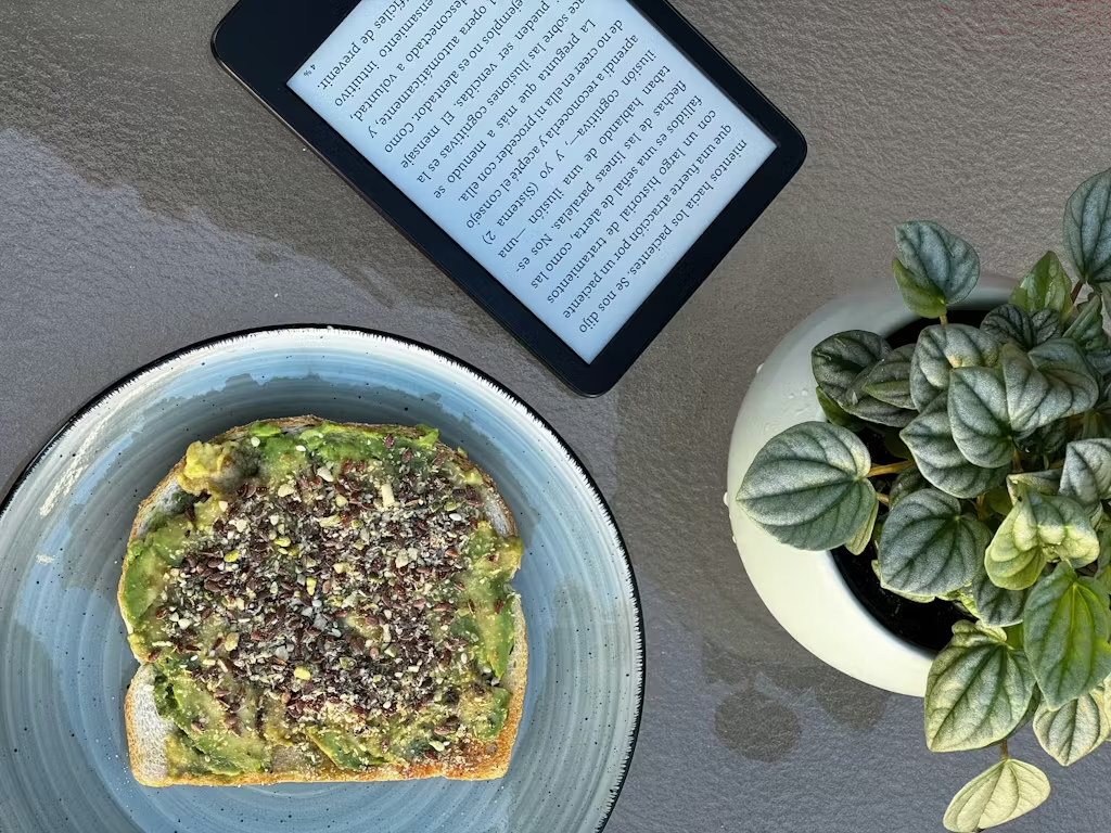 Maria uses Iron Rich Blend β With avocado toast (1 scoop across two slices)